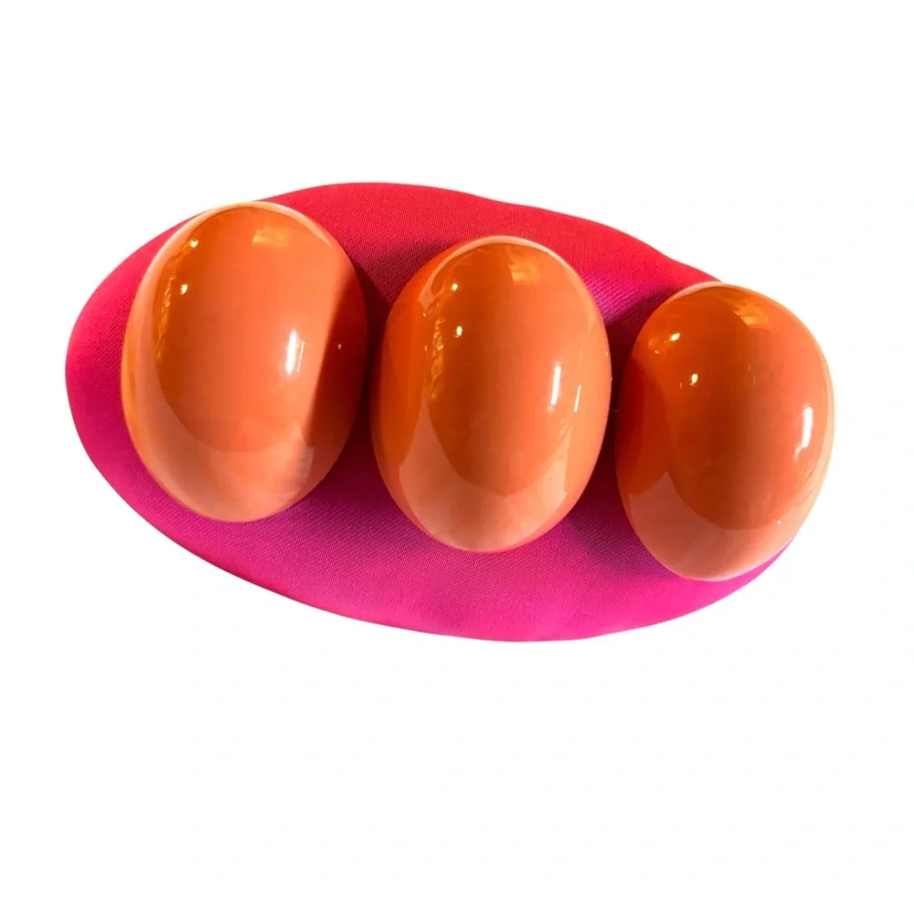 Julietta Unmarried Woman Hair Clip